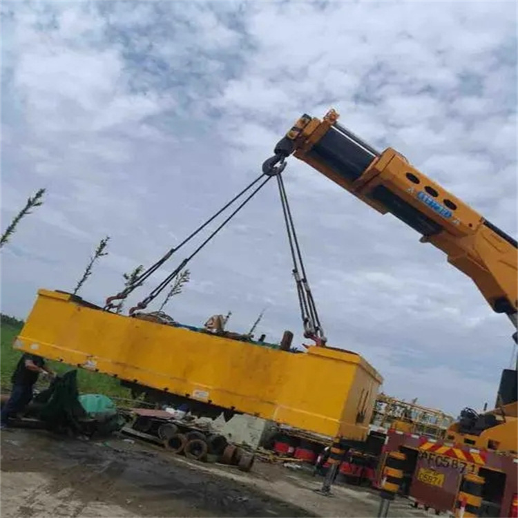 凤凰吊车吊集装箱需要多少钱