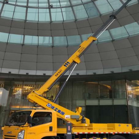 凤凰附近高空作业车租赁｜安全设备租赁｜高空安装|工程定制化方案｜亿立达设备租赁